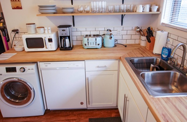 Trendy East Nashville 2bd/1bth