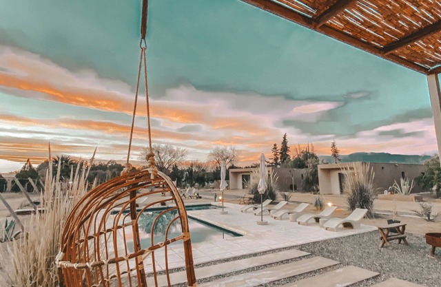 Tres Cruces Lodge