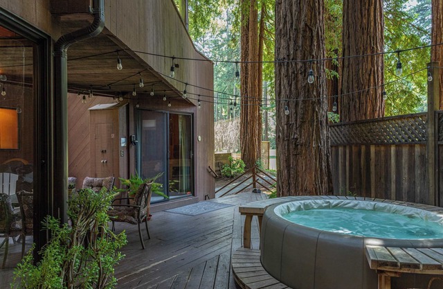 Tri-Level MCM Masterpiece, Redwoods, Golf & Spa