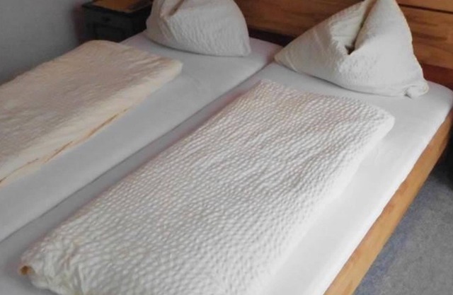 Triple room with shower, WC - Pension Seiwald