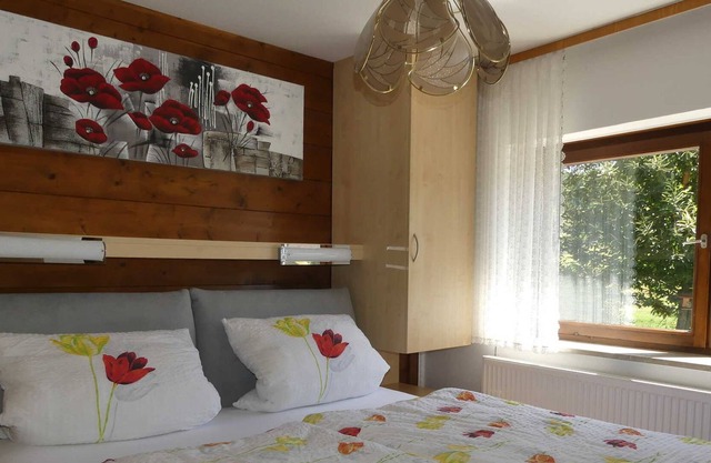 Triple Room 2 without Balcony - Pension Holzerstube