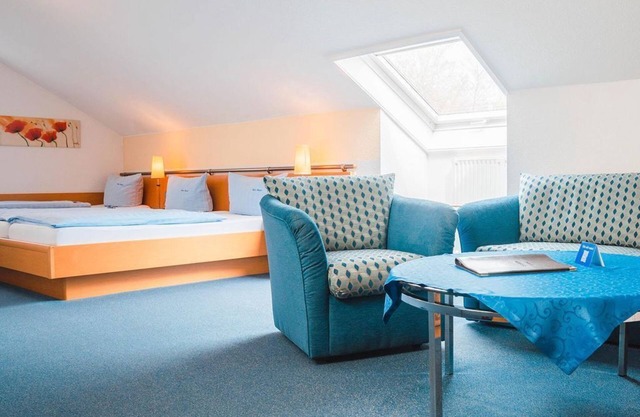 Triple room, shower, toilet, 1 bedroom - Münster