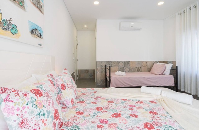 Triple Room w/Terrace and Pool by HostWise Arvore