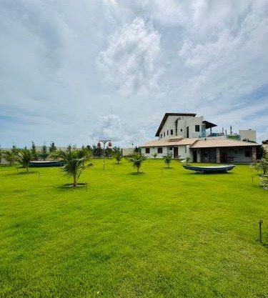 Triplex frente mar, com rooftop, piscina e jacuzzi!