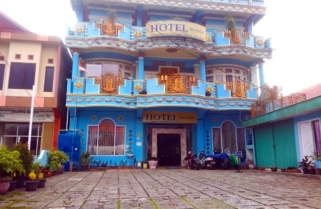 Trivadoh Syariah Hotel