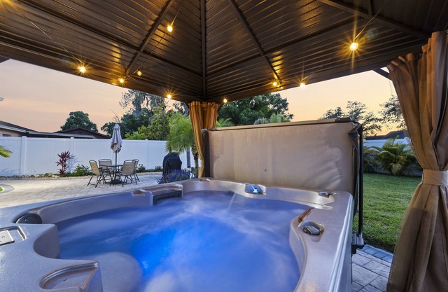 Tropical Fenced Paradise, Hot Tub, & Home Theater