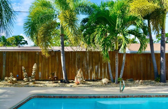 Tropical Island Escape Near Disney, Beach, Cruise