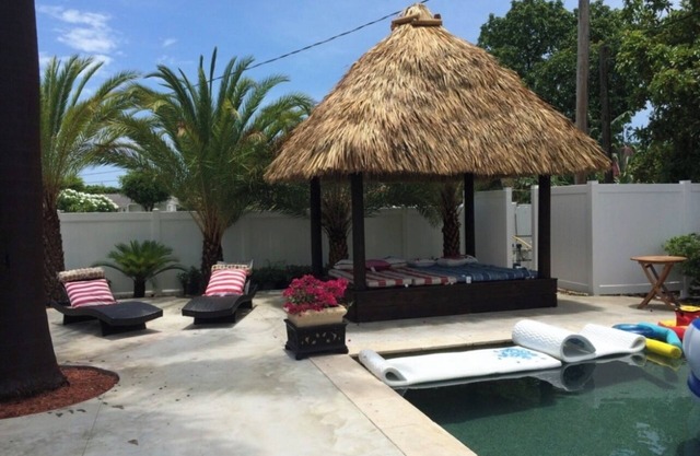 Tropical Oasis Residence Zip Code 33165