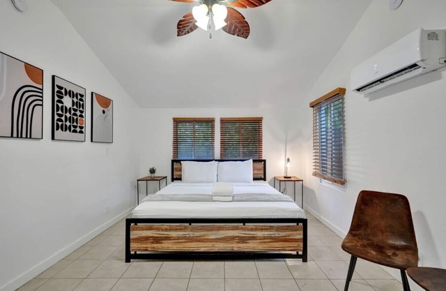Tropical Oasis: Studio w/Pool
