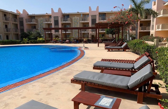 Tropical Pool View - Two bedroom & Wifi