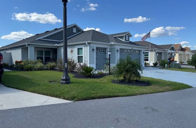 Tropical Preserve DeLuna Home