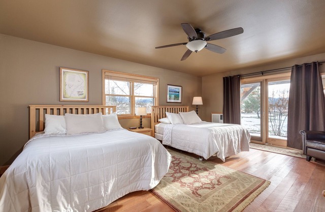 TroutChasers Suite - Available MSU Football Games, Easy Drive to Stadium