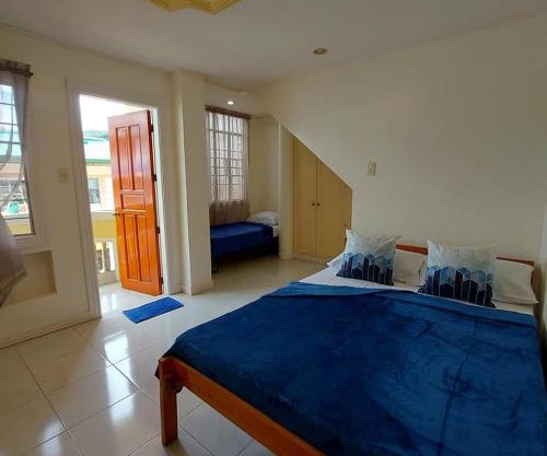 TST Transient Homes - WiFi Access, Bedroom with AC, Kitchenette, Private Bathroom