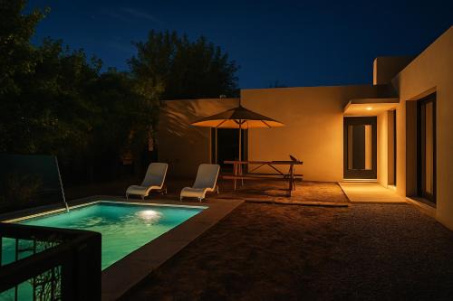 Tu escapada ideal en Mar de Ansenuza - Patio y piscina privada