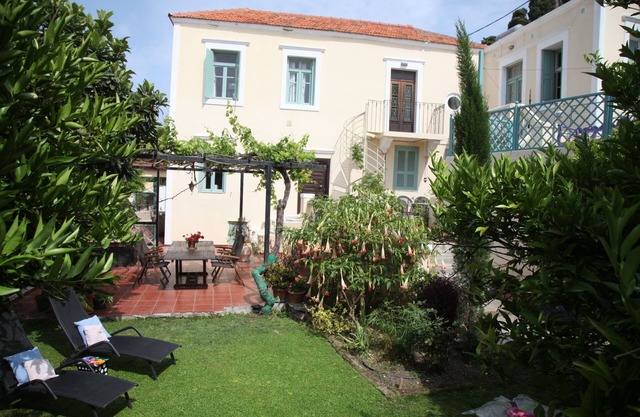 Tudors Garden Villa Rhodes.Garden apart Beach & Old Town 8 mins walk, Sea view