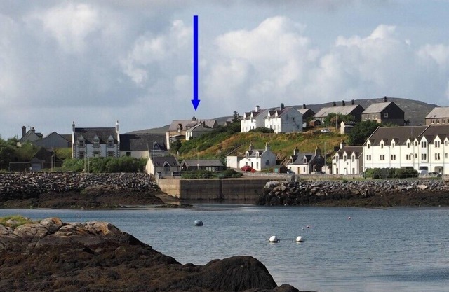 TULLOCH HOUSE, family friendly in Lochboisdale