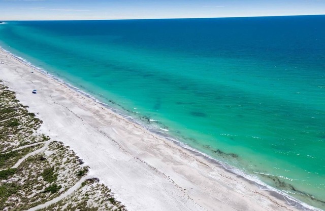 Turquoise Gem 1st Floor no stairs Longboat Key FL