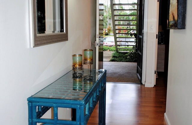Turtle Bay Corner Condo Overlooking the Fairway!