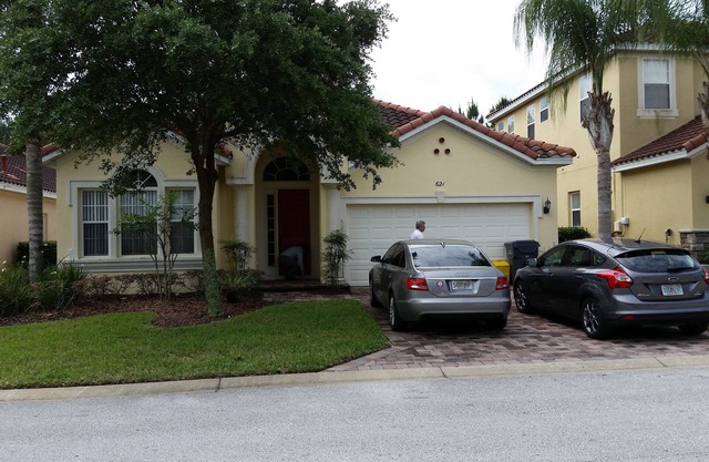 Tuscan Hills/Disney area, 4 Bedrooms 3 Baths Pool/Spa/Game Room