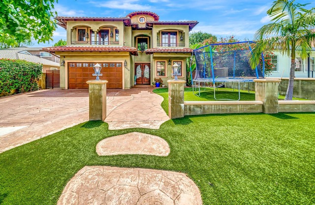 Tuscany Luxury Mansion