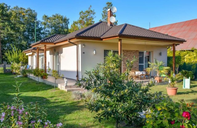 Twin Combo by Interhome