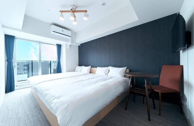 Twin Room in Osaka City Center Shinsaibashi/Osaka Ōsaka