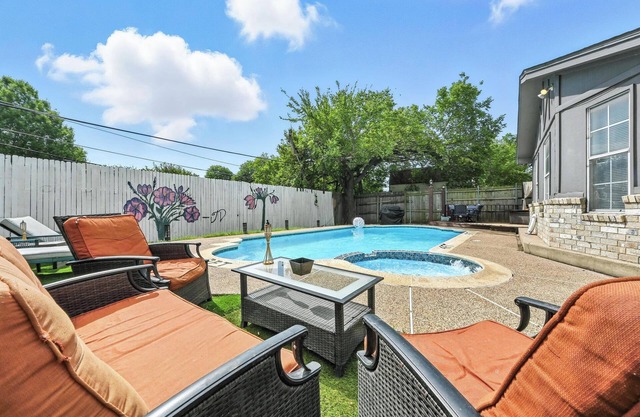 Two Adjacent Houses with a Private Pool near DFW and the stadium with game room