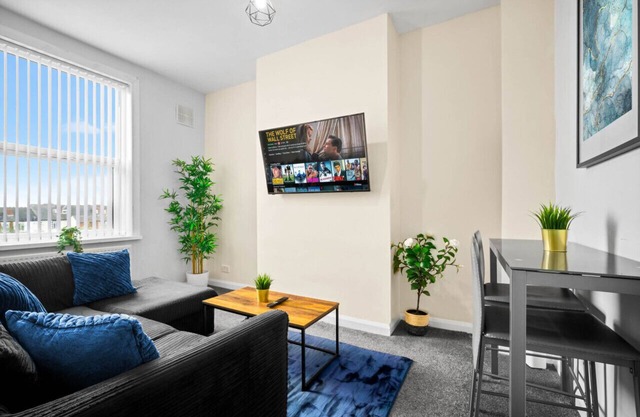 Two Bed Apartment - Smart TV - WIFI