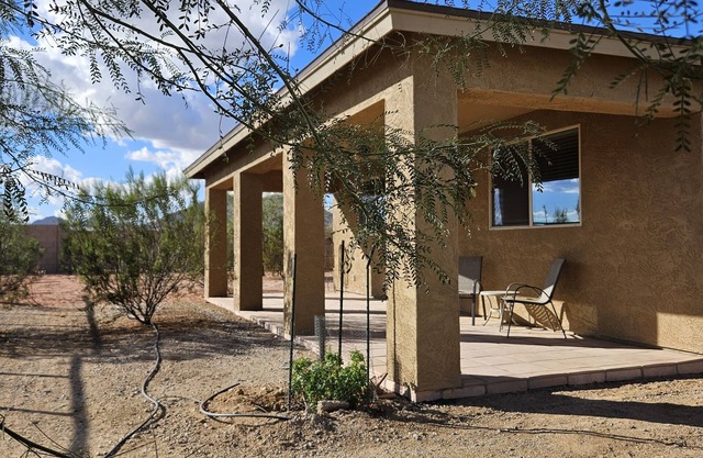 Two bedroom 1 bath Casita, full kitchen, bath and laundry