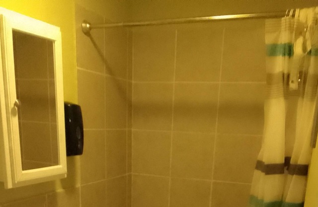 Two Bedroom Apartment on 45th and Chestnut