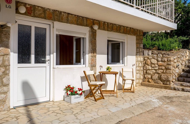 Two bedroom apartment with terrace Klenovica, Novi Vinodolski (A-5575-c)