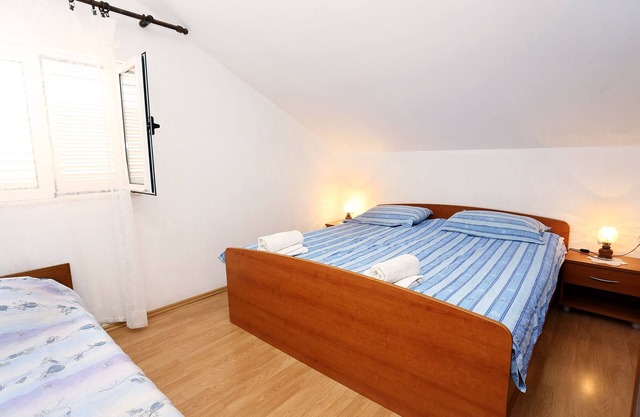 Two bedroom apartment with air-conditioning Žuljana, Pelješac (A-252-a)