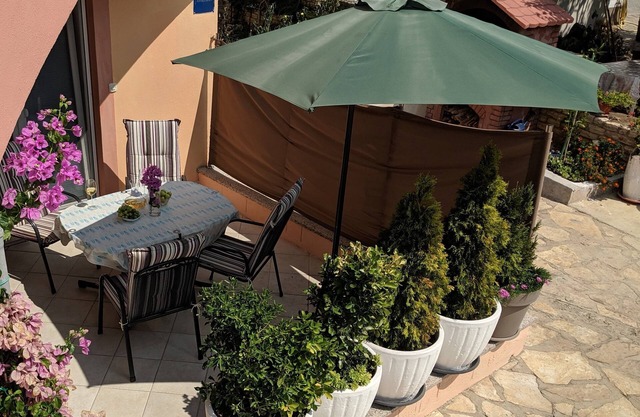 Two bedroom apartment with terrace Vodice (A-18428-b)