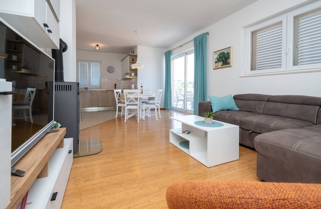 Two bedroom apartment with terrace and sea view Sali, Dugi otok (A-19880-a)