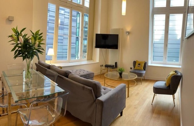 Two Bedroom Deluxe - Two Bedroom Deluxe Apartment