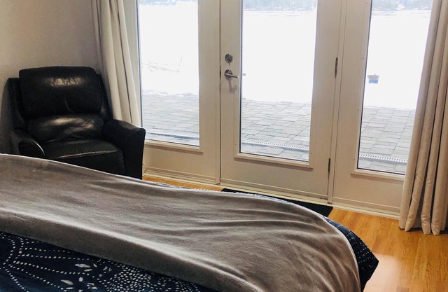 Two bedroom guest suite on the lake