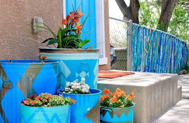 Two Bedroom Home in the Heart of West Colorado Springs