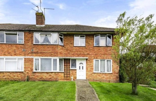 Two Double Bedroom Maisonette with garden
