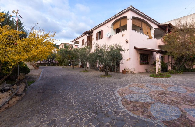 Two-room apartment in the center of Agrustos
