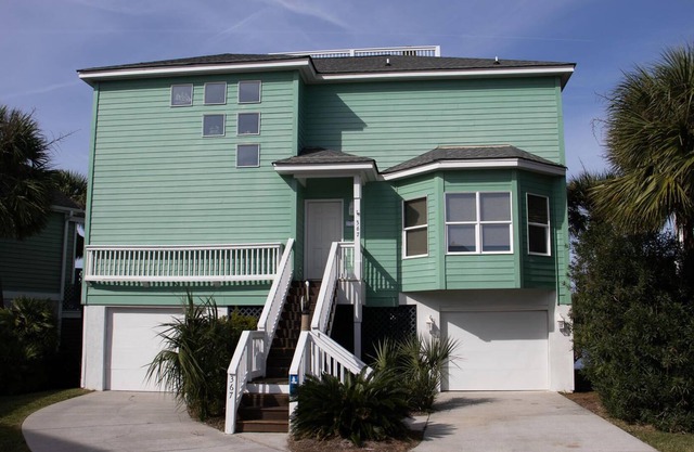 Two-Story Family Home w/ Two Large Decks & Amazing Ocean Views