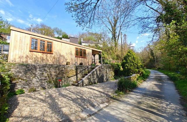 Ty Barddu - One Bedroom House, Sleeps 2