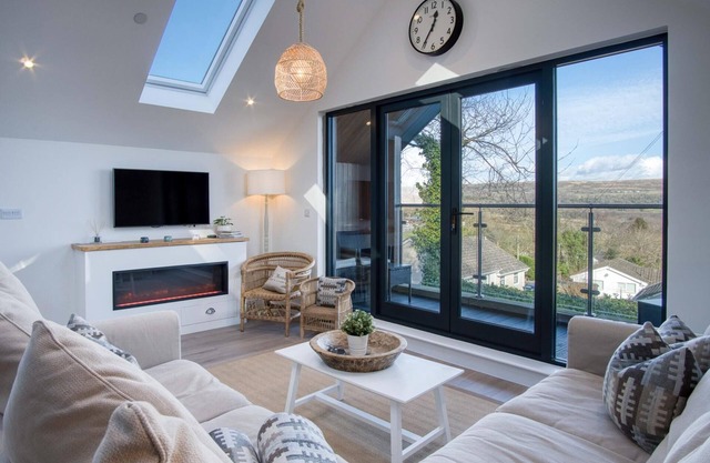 Ty Florence - 3 Bedroom Cottage - Bayview Oxwich