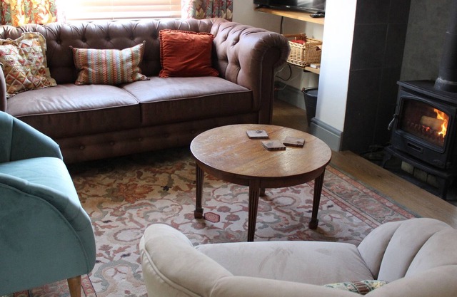 TY FY HEN NAIN, pet friendly, with open fire in Corwen