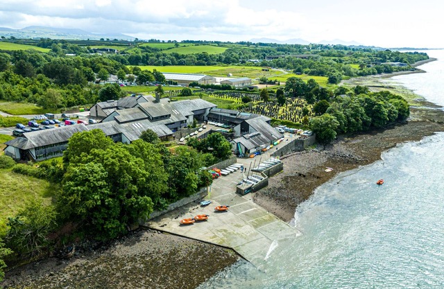 Ty Seiont - a house that sleeps 6 guests in 3 bedrooms