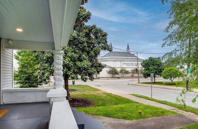 U of L football and horse racing; Walkable!