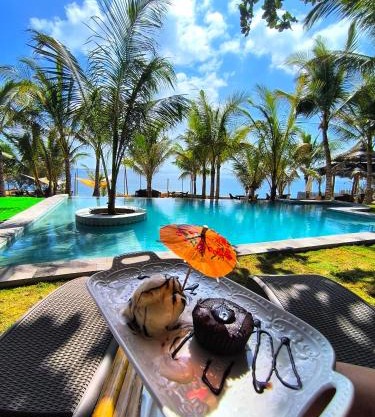 U Story Resort