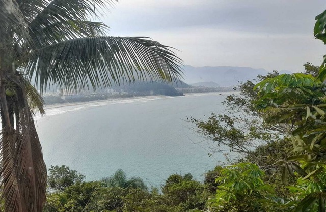 ubatuba beach do lazaro