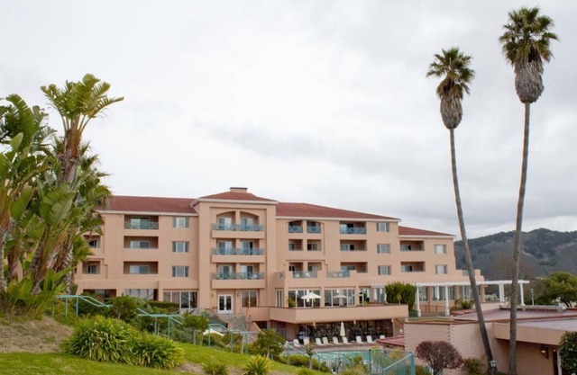 Ultimate Adventure in California! 2 Convenient Units, Bay View, Free Parking