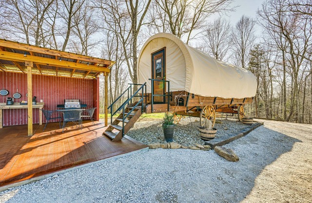 Ultimate Covered Wagon Pioneers Paradise