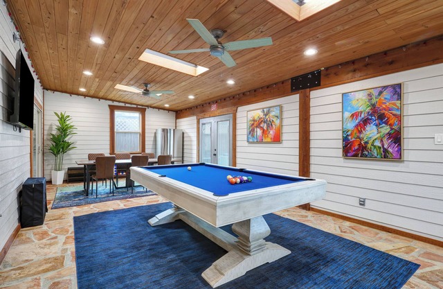 Ultimate Getaway | Game Room BBQ Fire Pit Office